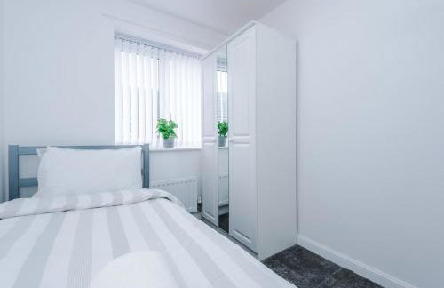 LUXURY 3 BEDROOM HOUSE Close to Manchester Center - Foto 20