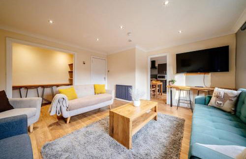 Bottom of Royal Mile 7 Beds Sleeps 12 3 Bthrooms - Photo 31