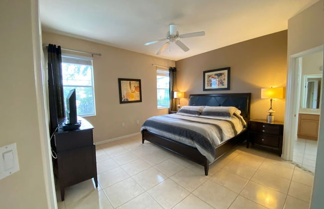 Family Home at Tower Lake - Foto 1