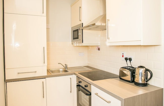 Grand Canal District Apartments - Photo 19