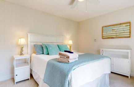 Bliss Street Beach House by Bayley Vacation Rental - Foto 25