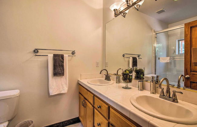 Moosetrack by Avantstay Cozy Cabin In The Of Tahoe Donner w/ Hot Tub - Foto 12