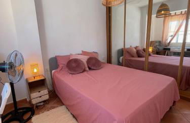 Two Bedroom Apartment in Málaga Center with Views - Photo 30