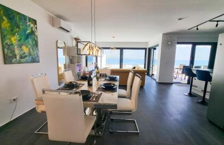 Luxury Beach Apartment Adria with Private Pool and Sea View - Photo 7