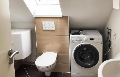 1 Bedroom Gorgeous Apartment In Kiel - Foto 11