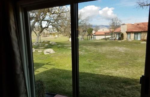 Beautiful Mountain Home - Photo 19