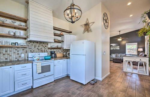 Gray Home with View of Boone Lake and Fire Pit! - Foto 2