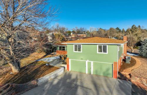 Crestpoint Court Family Multi-Level Near UCCS & BBQ - Foto 71