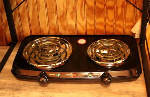 African-Themed Safari Tent for Glamping in West Virginia - Foto 13