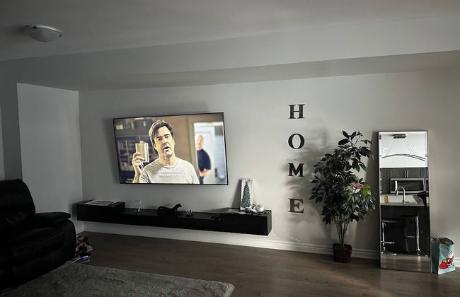 Cozy Whitby Retreat - 2 Bedroom Private House - Foto 13