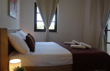 Villa Cecilia - 4 bedrooms, 4 bathrooms, heated inside pool, gym - Photo 19