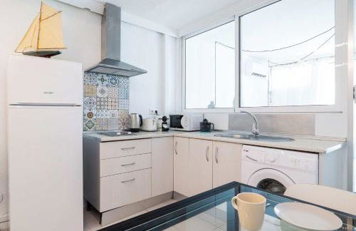 Charming 1 BR apartment with Seaview and Pool - Photo 3