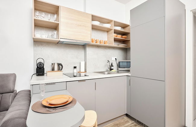 Honest SMICHOV - Foto 33