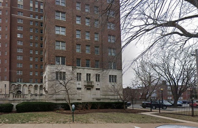 3BR near BJ Hospital Forest Park STLZoo - Photo 23