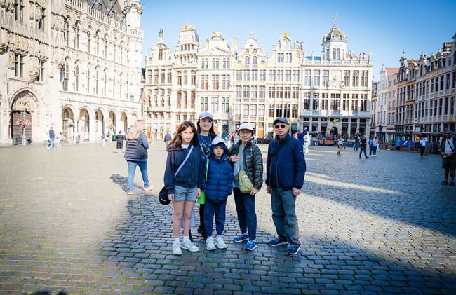 Tour privado por el Atomium de Bruselas con traslado y degustación - Foto 5