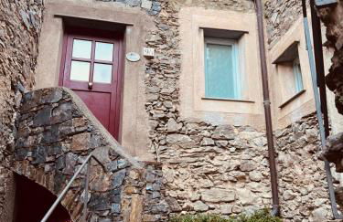 Spacious 2 bedroom condo - Photo 4