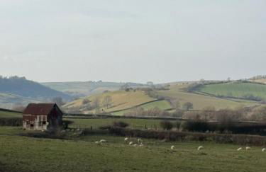 Charming 2 bedroom Lodge In the Shropshire Countryside with Fantastic Views - Foto 23