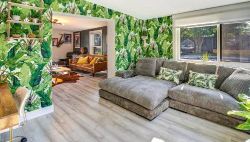 Private Heated Pool Oasis Pet-Friendly Retreat Short or long Stays Sleeps 2-8 Ppl - Foto 3