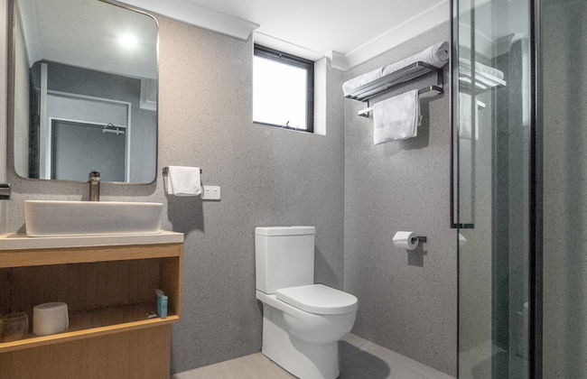 Spring Hill Inn - Photo 24