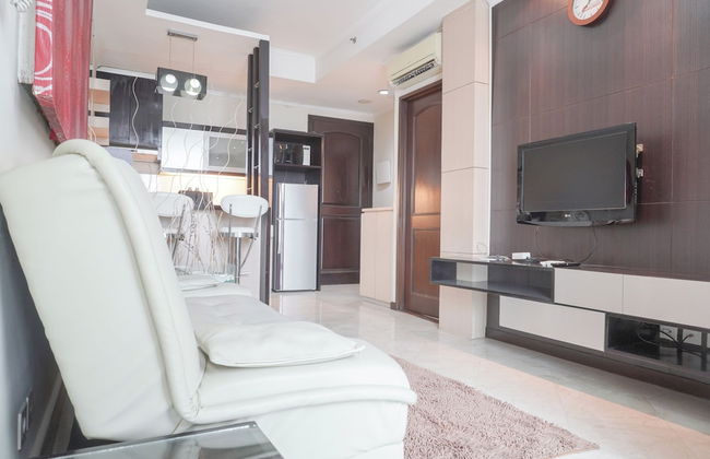 Elegant and Comfy 1BR with Extra Room Apartment at Bellagio Residence - Foto 11