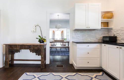 Amazing Estate close to Beach & Downtown → Sleeps 17 - Foto 3