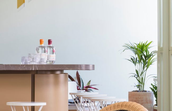 Eden Locke - Photo 5