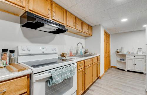 Antiquing and Fishing Riverfront Waupaca Home! - Foto 25