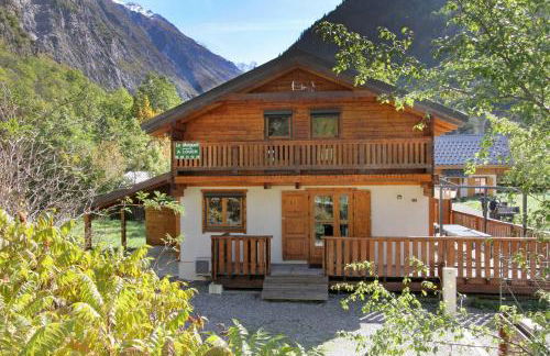 Chalet Enchanteur à Venosc avec Vue Panoramique et Jacuzzi - Photo 1