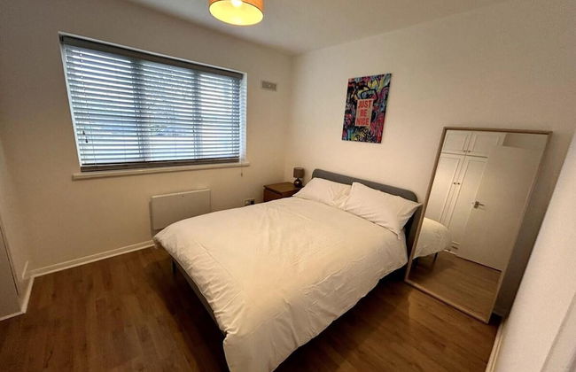 Essex 2 Bed Flat Near Station With Free Parking - Foto 7