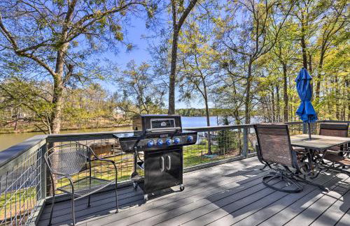 Lakefront Eatonton Home Boat Dock and Fire Pit - Foto 31