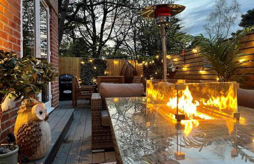 The Coach House - Beautiful and Spacious Outside Decking - Foto 10