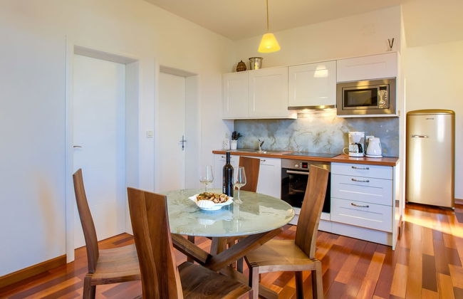 Apartment in Murter With Pool & Bubble Bath - Foto 4