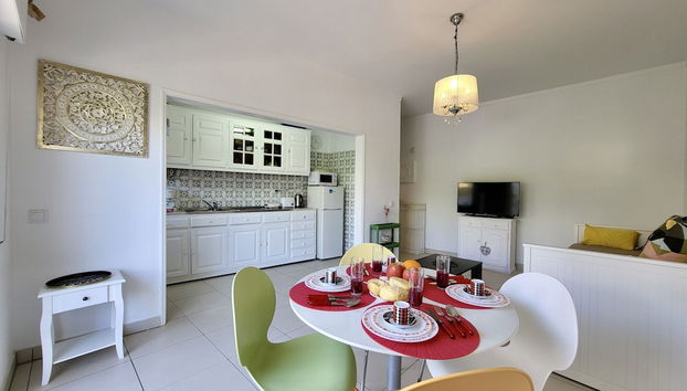 Quarteira Central 2 by Homing - Foto 5, Servicio de comidas en la habitación