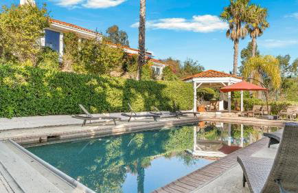 Resort-Style Estate w Pool Game Room Tennis Court Near Wineries The Tennis Ranch by AvantStay - Foto 54