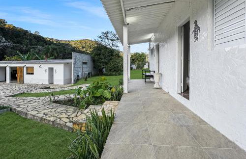 Sítio com Churrasqueira, Piscina, Lago e Natureza - Foto 39