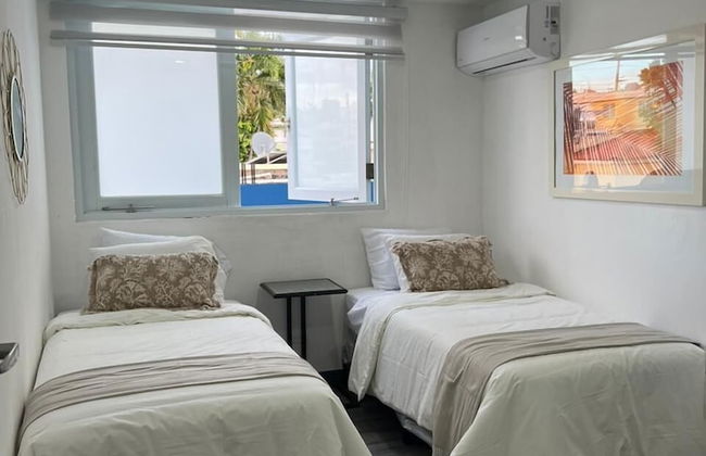 Janer House - Photo 3