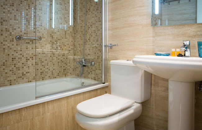 Holidays2Malaga Juan de Mena Apartments - Photo 65