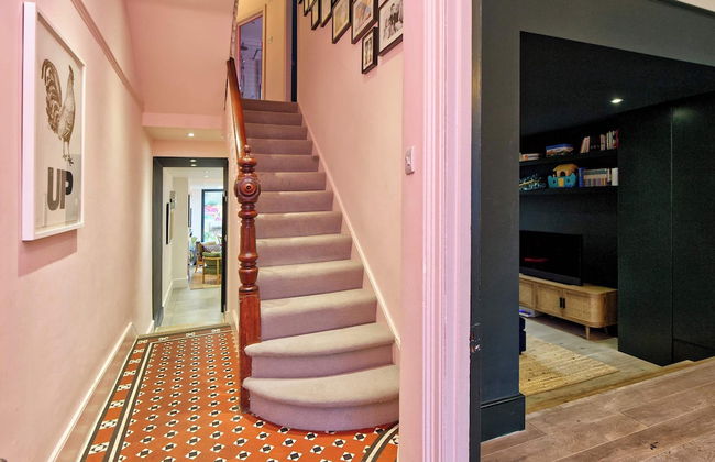 4 Bedroom House, Barnes - Foto 3