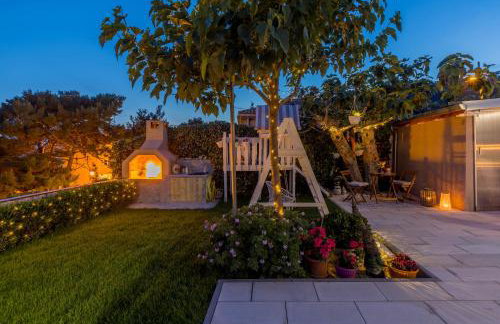 Villa KaTess with heated pool - Photo 37