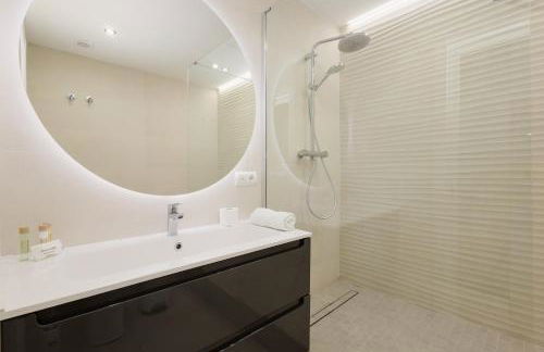 Private heatable infinity pool with sea views in La Mairena, Marbella - Foto 6