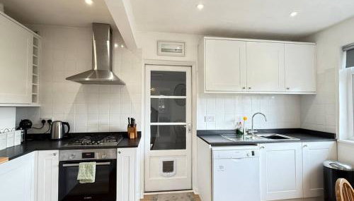 3 Bed Cottage in Central Topsham overlooking the River Exe with Parking - Foto 3