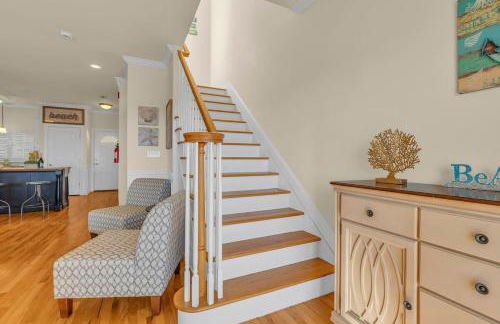 Rooftop Townhouse with 360 Views and Free Parking - Foto 31