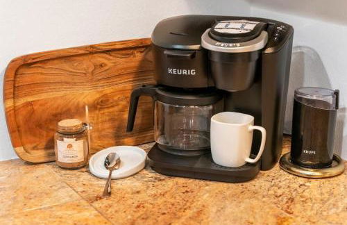 Basecamp Stays: Upscale Getaway Shuttle Hot Tubs - Foto 17