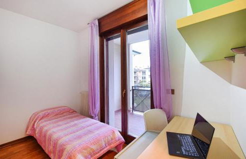 2 Bedroom Awesome Apartment In Sacile - Foto 21