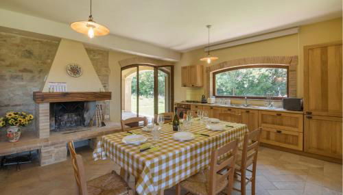 Cozy Apartment In Avigliano Umbro - Foto 4