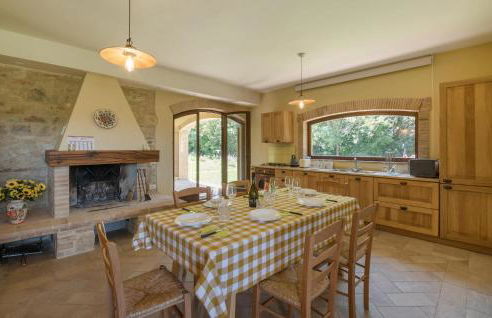 Cozy Apartment In Avigliano Umbro - Foto 4