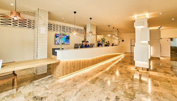 Leonardo Royal Suites Ibiza Santa Eulalia - Foto 2, Rezeption