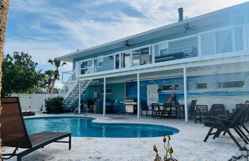 Home ON Key with pool, hot tub, putting green, arcade games, bike & mins to beach! - Foto 58