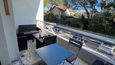 Seafront - beautiful flat with aircon and comfortable loggia - Photo 3