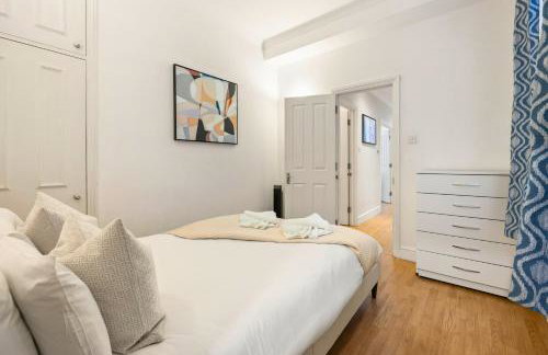 Private Oxford Street Luxe Apartment - Photo 18